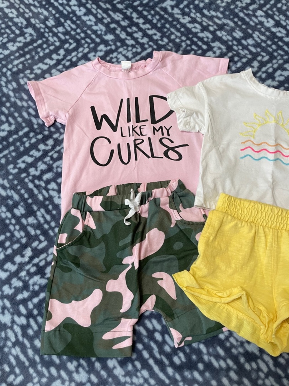 2 Matching Outfits - Picture 2 of 4